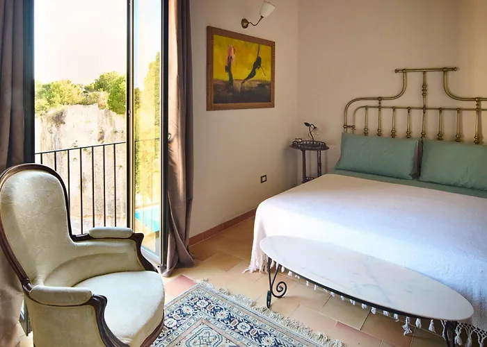 Ltm Greenhouse * Syracuse